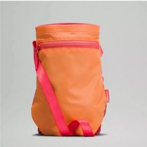 NWT Lululemon Athletica Waterbottle Crossbody Bag 2.5L